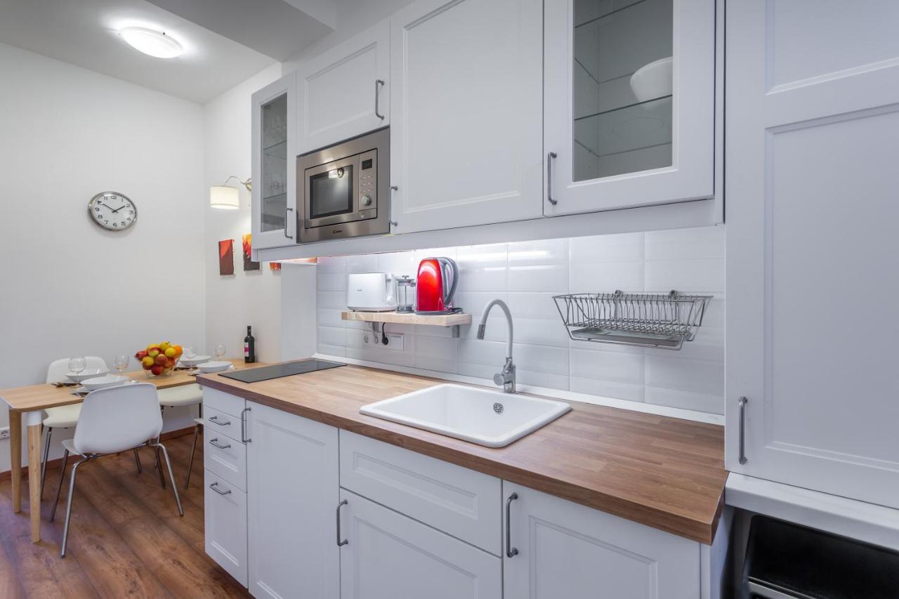 Central Avenue Apartment ブダペスト エクステリア 写真