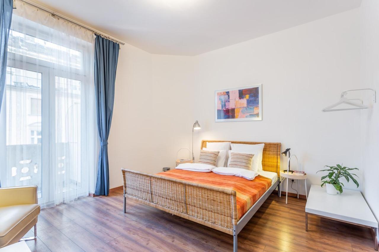 Central Avenue Apartment ブダペスト エクステリア 写真