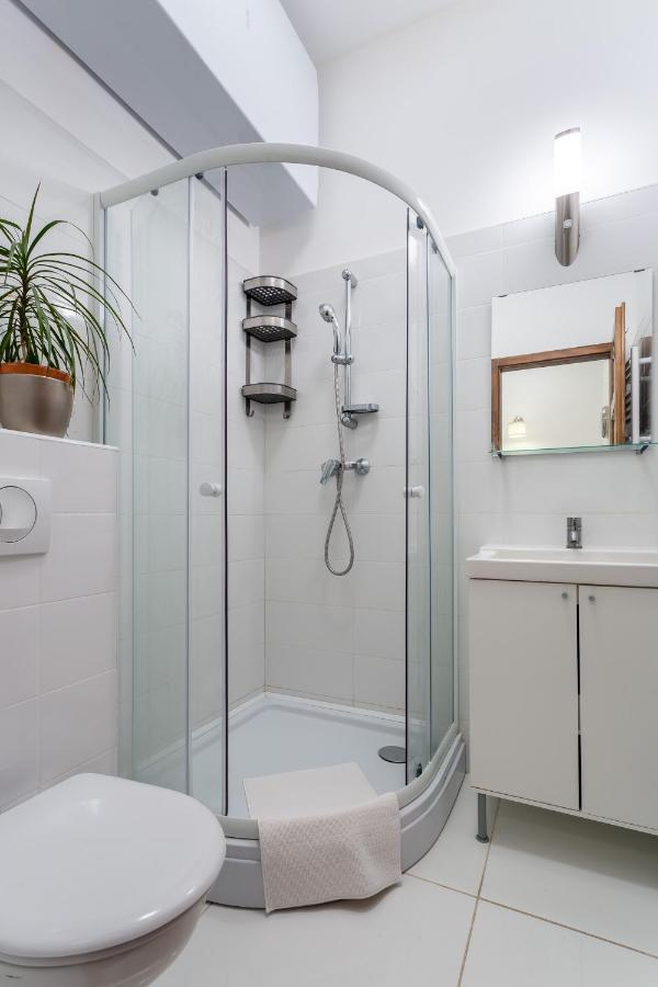 Central Avenue Apartment ブダペスト エクステリア 写真