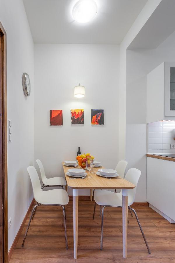 Central Avenue Apartment ブダペスト エクステリア 写真